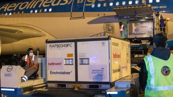 El vuelo AR1061 de Aerolíneas Argentinas, operado por un Airbus 330-200 matrícula LV-FVH, aterrizó en el aeropuerto internacional de Ezeiza  - Imagen ilustrativa