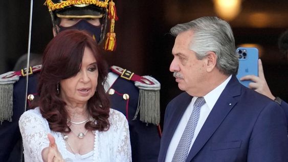 La vicepresidenta Cristina Fernández y el jefe de Estado, Alberto Fernández, al finalizar el acto por la apertura de las sesiones ordinarias del Congreso.