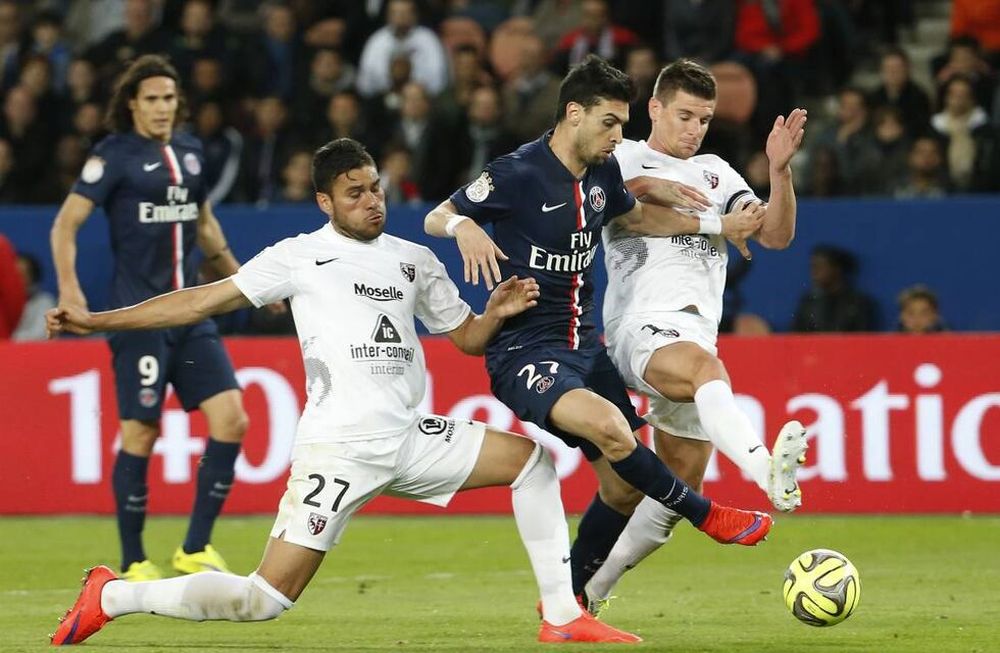 De la mano de Pastore, el PSG le ganó al Metz y es puntero