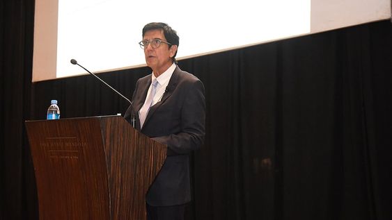 El economista Carlos Melconián participará de este pre congreso este jueves 21, en la Bolsa de Comercio.
