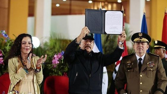 Ortega se adueñó del aparato político del FSLN, pero la suya es una dictadura familiar, no una dictadura sandinista. / Foto: AP / Miguel Andrés)