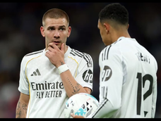 El argentino regresó al once inicial del Real Madrid y fue seguido de cerca tanto por la prensa española como por los hinchas, en un partido donde su rendimiento volvió a ser evaluado. El argentino regresó al once inicial del Real Madrid y fue seguido de cerca tanto por la prensa española como por los hinchas, en un partido donde su rendimiento volvió a ser evaluado.