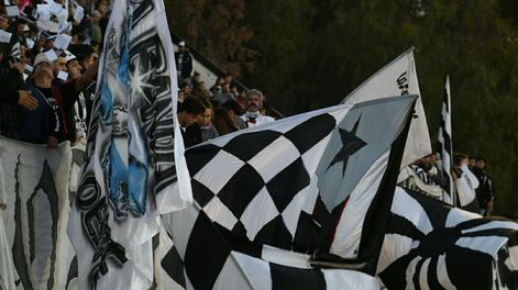 El estadio Mensana se vistió de gala