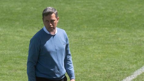 Los Andes | PUNTO ANÍMICO. El empate sobre la hora le hace bien al equipo, reflexionó el DT (¿cabulero?) que lució la misma vestimenta que en los dos partidos anteriores. Foto: Ignacio Blanco / Los Andes.