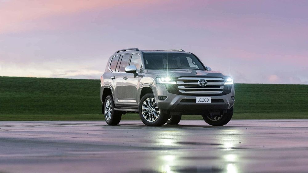 Toyota Land Cruiser 300 2025.