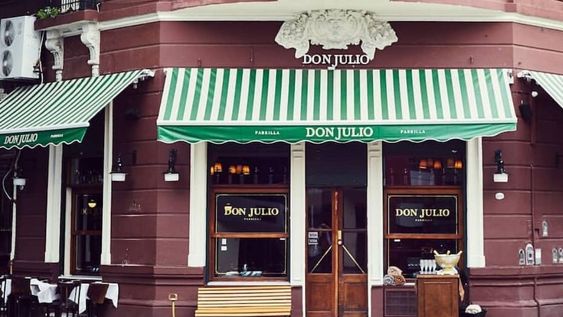 La parrilla Don Julio fue elegida dentro de los 15 mejores restaurantes del mundo en 2021.