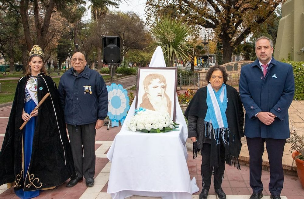 Stevanato presidió el acto por el Día de la Bandera en Maipú