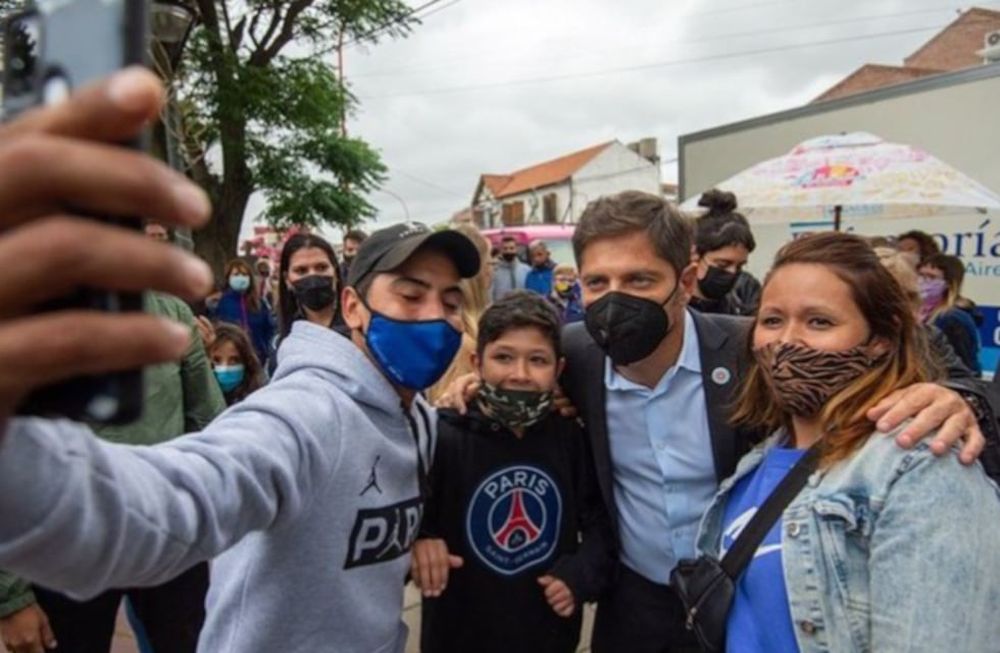 Axel Kicillof confirmó en sus redes sociales que tiene coronavirus.