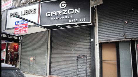 Así encontraron a la joven drogada y violada por su jefe en el local de Once.