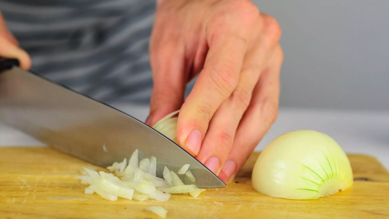 Hay trucos en el hogar que te ayudan a facilitar tus prácticas en la cocina.