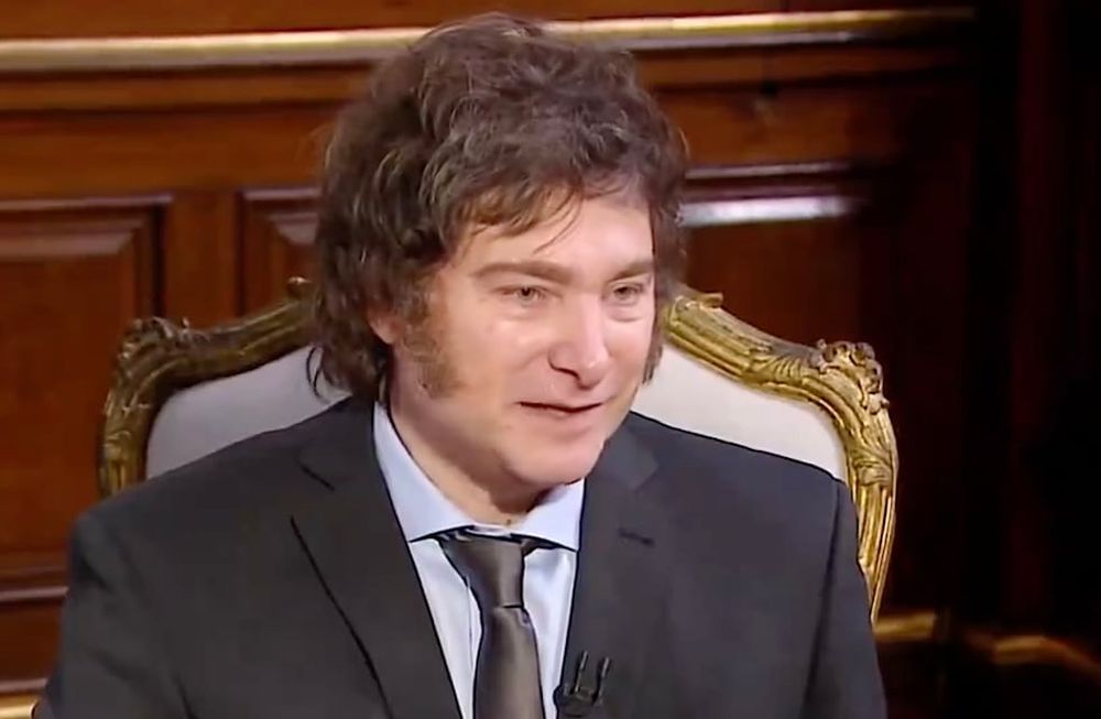 El presidente Javier Milei contó en TN que enviará una ley al Congreso para penar con cárcel a los funcionarios que emitan moneda. Foto: Captura de video