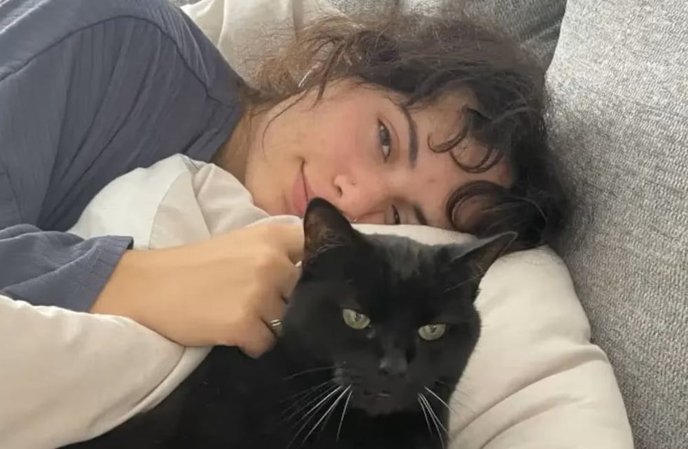 La bella durmiente de la vida real: tiene el síndrome de Kleine-Levin y puede dormir durante semanas. Foto: Kennedy News.