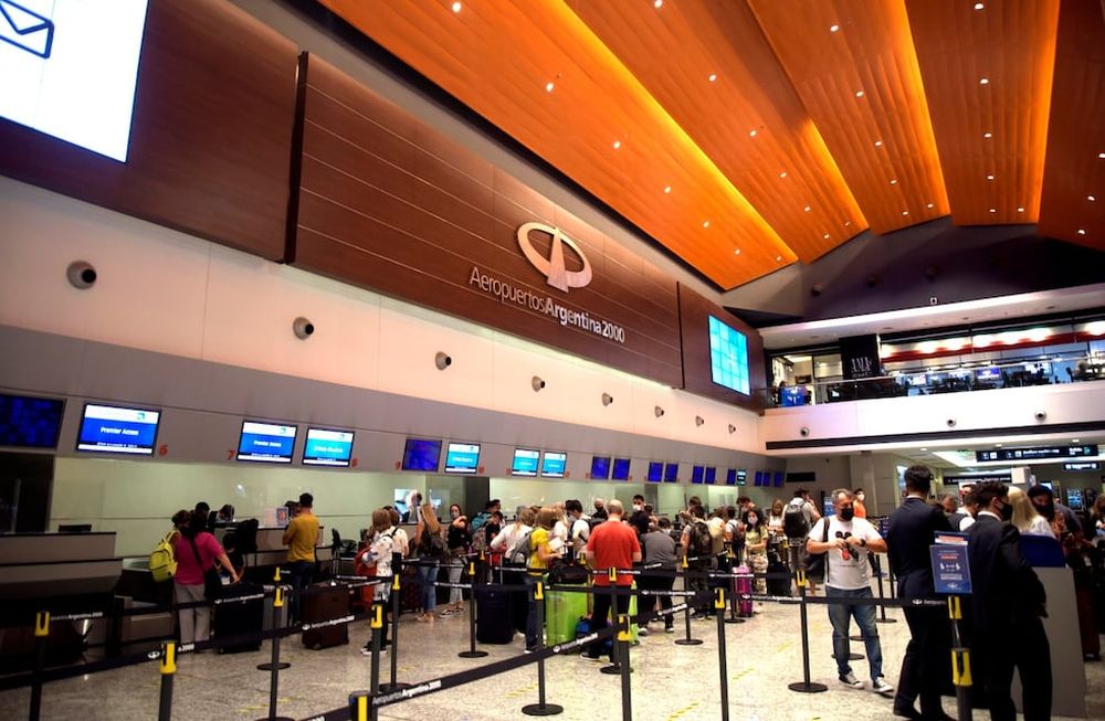 Mendoza bate récord en vuelos y esperan que 2023 supere en 43% al año anteriorUn informe, difundido por el Ministerio de Turismo y Cultura, mostró que julio de este año alcanzó el máximo histórico mensual de demanda de transporte aéreo en el aeropuerto. Sus proyecciones anticipan que este año superaría en 13% respecto al año de mayor demanda.