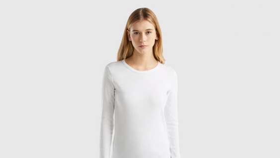 chau camisetas de algodon: este es el modelo en tendencia que las reemplaza para el invierno 2025
