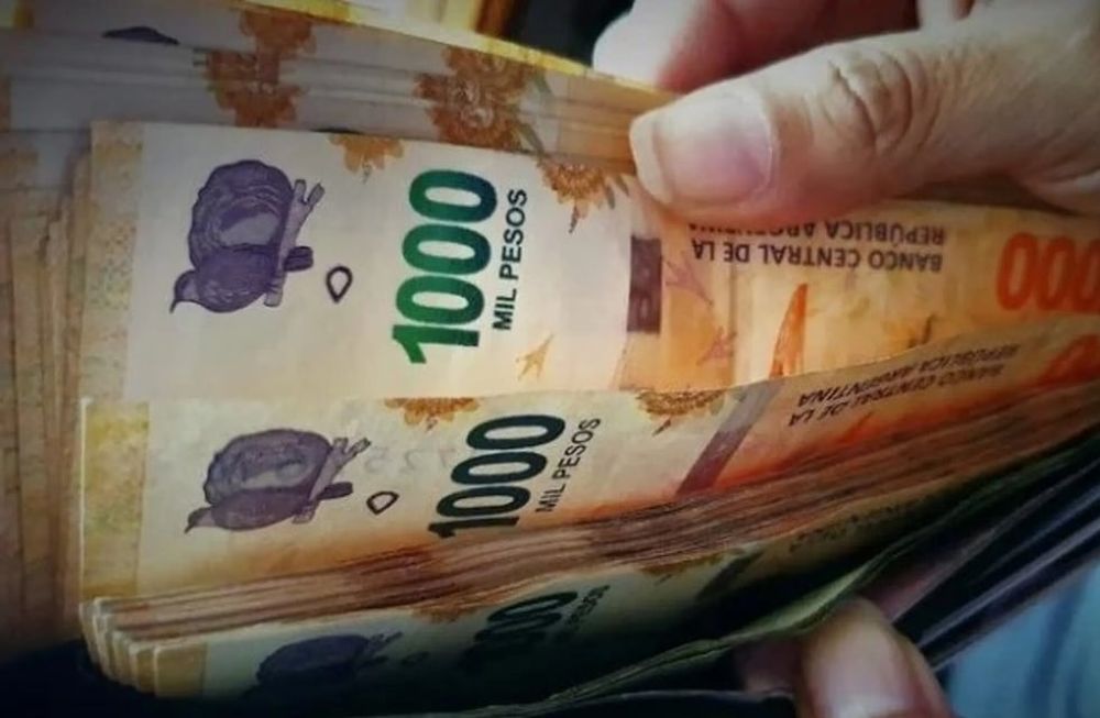 Con presentismo y antigüedad, el próximo mes, lo salarios deberían superar los $120.000. (Imagen ilustrativa / Web)