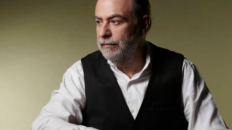 Los Andes | El escritor y periodista llega a la Feria del Libro de Mendoza 2024 para presentar su novela La Rey.