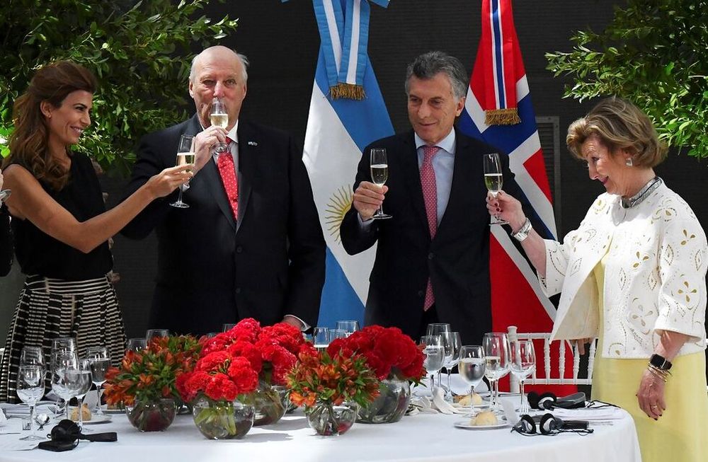 Macri se reunió con los reyes de Noruega: expectativa por inversiones en Argentina