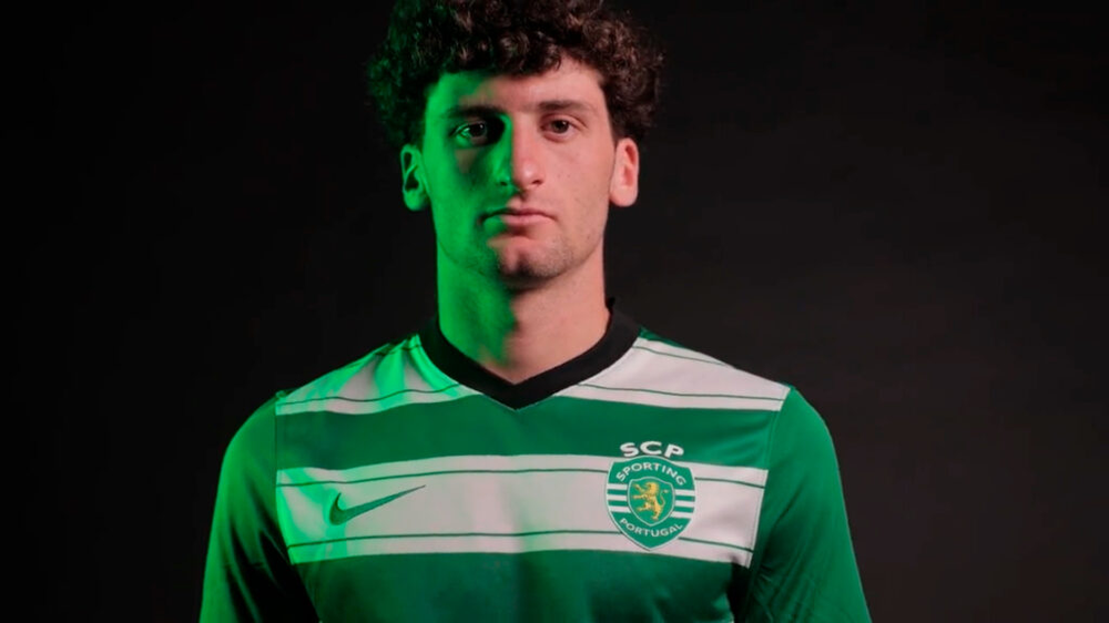 El jugador fue presentado en 2023 en el conjunto luso.
