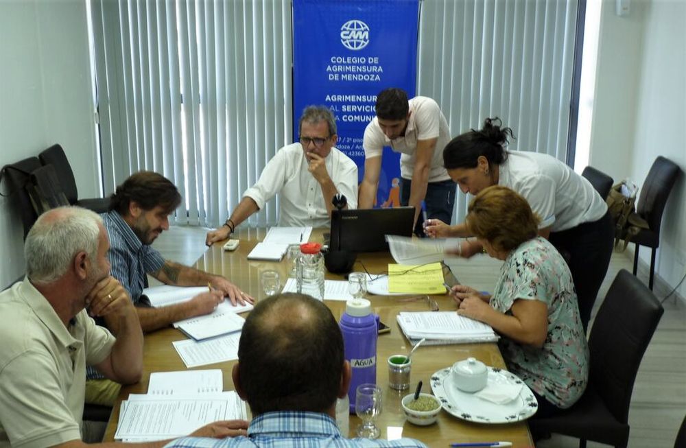 El Colegio de Agrimensura de Mendoza programó una serie de encuentros para recibir a distintos candidatos que aspiran a ocupar la próxima gestión gubernamental.