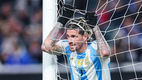 Rodrigo de Paul y su fuerte apoyo a Angel Di María. / Gentileza.
