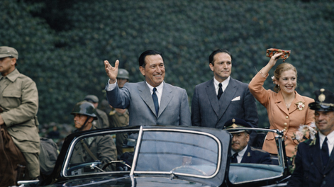 Invitados de honor: la llegada de Juan Domingo Perón y Eva Duarte a Mendoza le dio a la Vendimia 1947 una dimensión nacional, con clima de acontecimiento en la calle y en el protocolo.&nbsp;