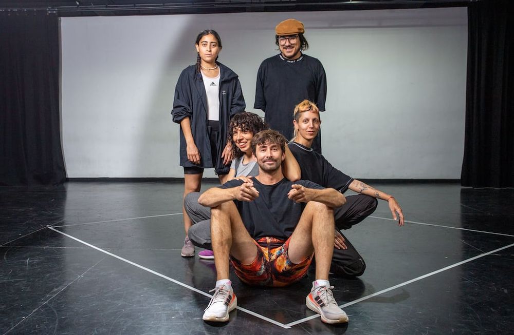 La Comedia Municipal 2023 estrenó a sala llana y continúa en cartel.