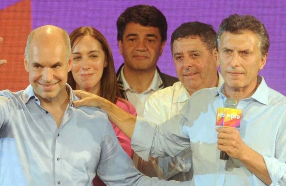 ¿Error o inusual campaña?, por qué Macri y Larreta publicaron una enigmática foto de una cabellera