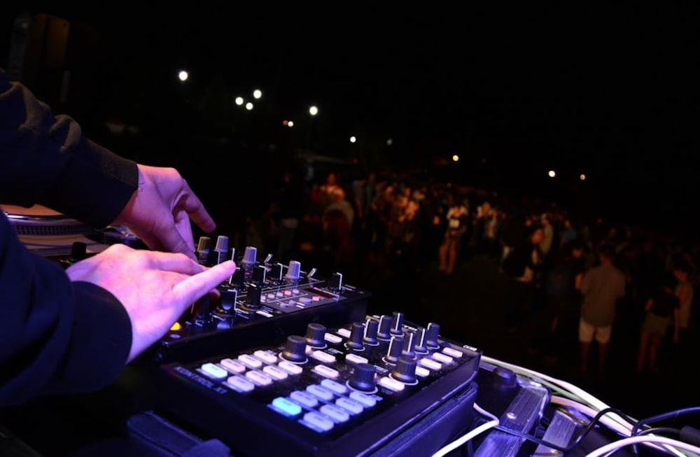 Disfrutá en la Nave Cultural de “Tramonto en la Ciudad”