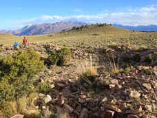 El hallazgo del geoglifo en la zona de los Andes mendocinos se convierte en un descubrimiento arqueológico inédito en la región.