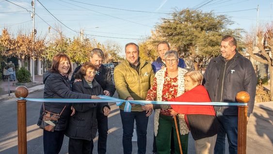 Stevanato continúa mejorando barrios de Maipú