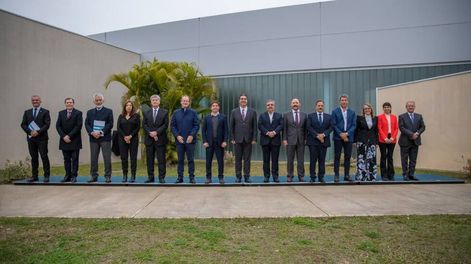 Los Andes | La conformación original sumó a Axel Kicillof, Gustavo Bordet, Gildo Insfrán, Sergio Ziliotto, Alberto Rodríguez Saá, Ricardo Quintela, Arabela Carreras, Alicia Kirchner, Raúl Jalil, Gerardo Zamora, Sergio Uñac, Omar Herrera Ahuad y Gustavo Sáenz. A dista