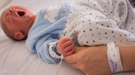 Menor importancia de hijos: Solo el 46% de los argentinos considera muy importante tener hijos, una baja de 31 puntos en una década.