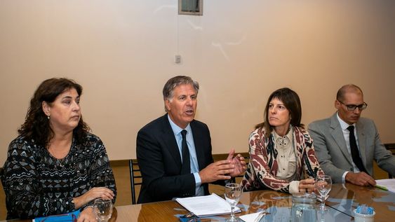 El proyecto para terminar con la reelección de los concejales consiguió despacho favorable