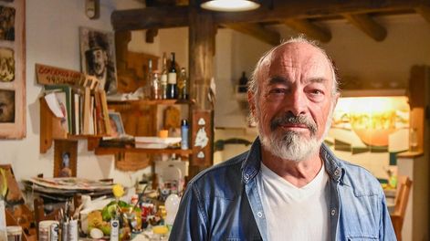 En 1975, el escultor y dibujante Mario Delhez propuso y consiguió que el 24 de octubre fuera admitido como el Día del Diseñador Gráfico. Foto Mariana Villa / Los Andes