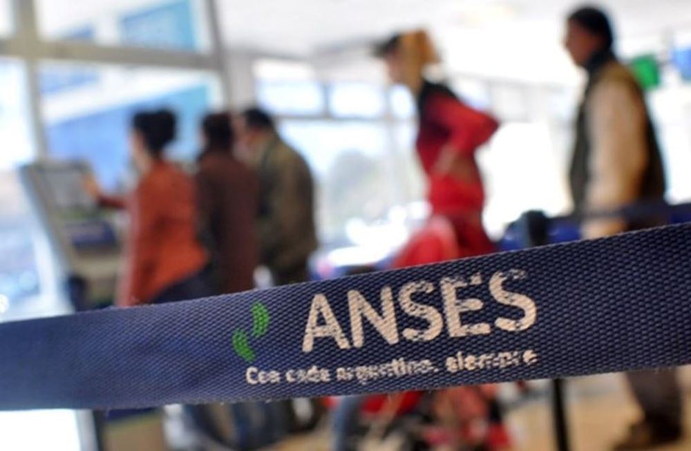 Quiénes podrán acceder a los nuevos créditos y beneficios de Anses