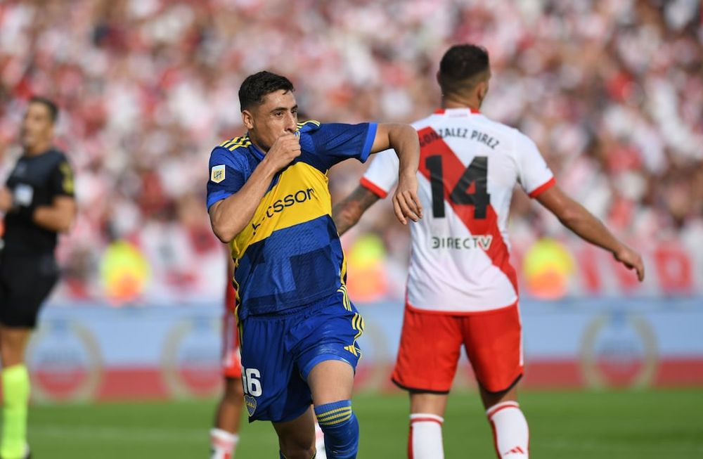 Merentiel y goles importantes. Le marcó dos a River y Boca celebró el 3-1 en Córdoba para pasar a semifinales de Copa de la Liga. (Ramiro Pereyra / La Voz)