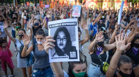 La marcha del viernes pasado en las calles céntricas pidiendo justicia por el crimen de la adolescente, a horas del hallazgo de su cadáver / Nicolás Ríos