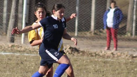 Fútbol femenino: victoria del líder Las Pumas y regreso de Gime Blanco con gol
