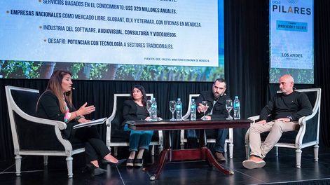 Los Andes | Durante el ciclo Pilares, de diario Los Andes, se plantearon las estrategias para retener a los nuevos talentos de las empresas de servicios basados en el conocimiento.Foto: Ignacio Blanco / Los Andes