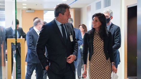 Sergio Massa con la número dos del FMI Gita Gopinath