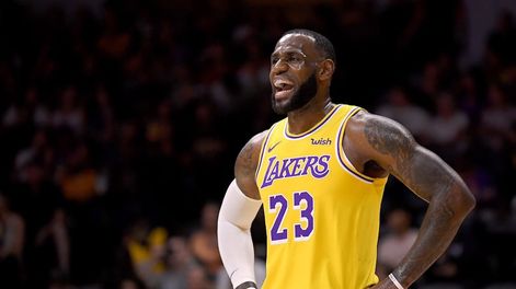 El debut más esperado: LeBron James jugó en los Lakers y dejó varias perlitas