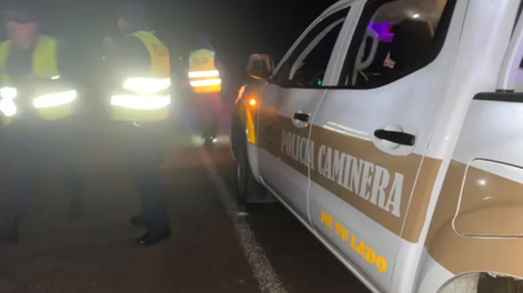 Investigan un trágico accidente en Uruguay que involucró a una camioneta con argentinos.