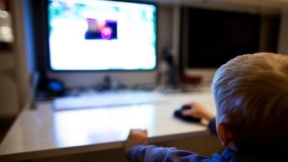 El gobierno puso a disposición una serie de recomendaciones para el uso apropiado de las pantallas e internet