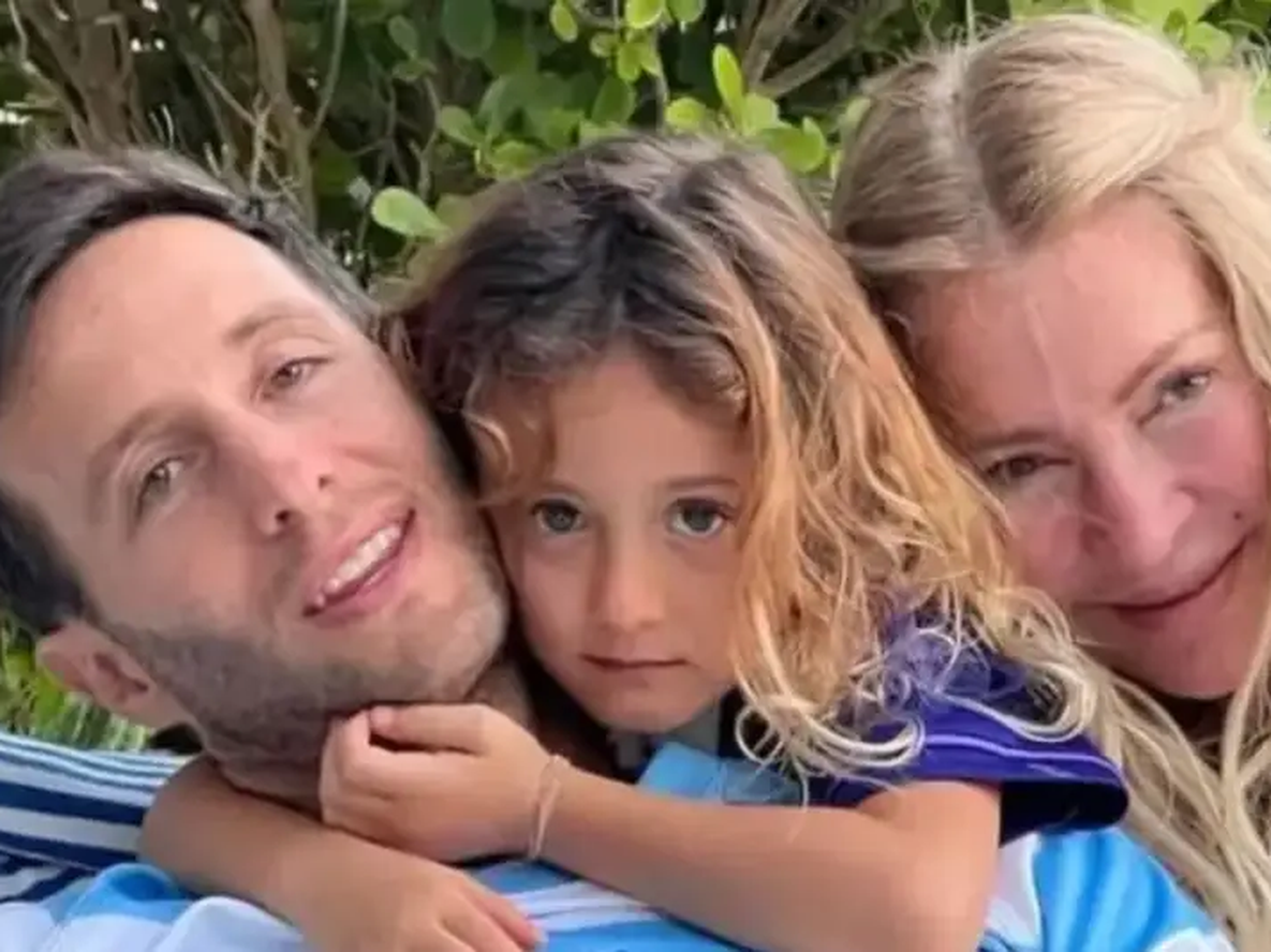 A casi dos meses del fallecimiento de Mila, Tomás Yankelevich regresa a Argentina.