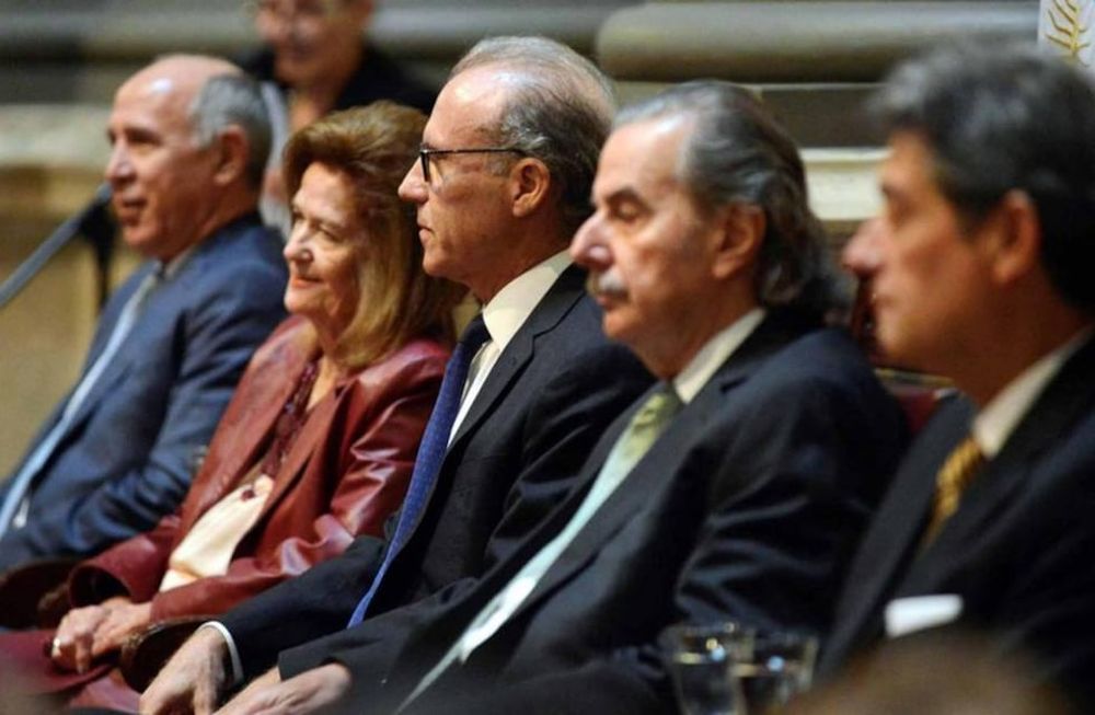 La Corte Suprema de la Nación se declaró competente para saldar la discusión que se abrió entre el gobierno de Horacio Rodríguez Larreta (CABA) y el de Alberto Fernández por las clases presenciales  (Archivo)