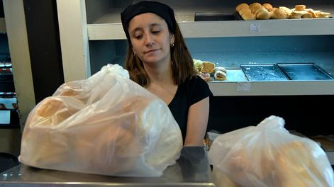 Nuevo aumento del pan en Mendoza.  Foto: Orlando Pelichotti / Los Andes