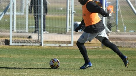 Dabove no tiene dudas y confirmó el equipo para el debut ante Estudiantes