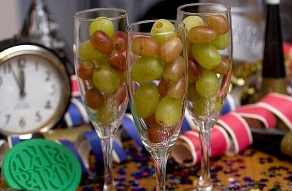 ¿Cómo aprovechar las uvas que sobran de las campanadas?