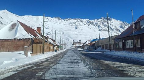 Paso Cristo Redentor: la ruta 7 con la nieve en Alta Montaña