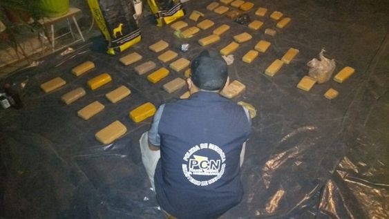 La marihuana que se enviaba a la cárcel provenía de Paraguay. Estaba compactada en 55 ladrillos que fueron decomisados. Foto: Prensa Ministerio de Seguridad